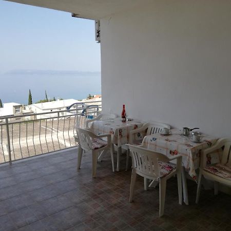 Apartments Aniko Saric Tučepi المظهر الخارجي الصورة