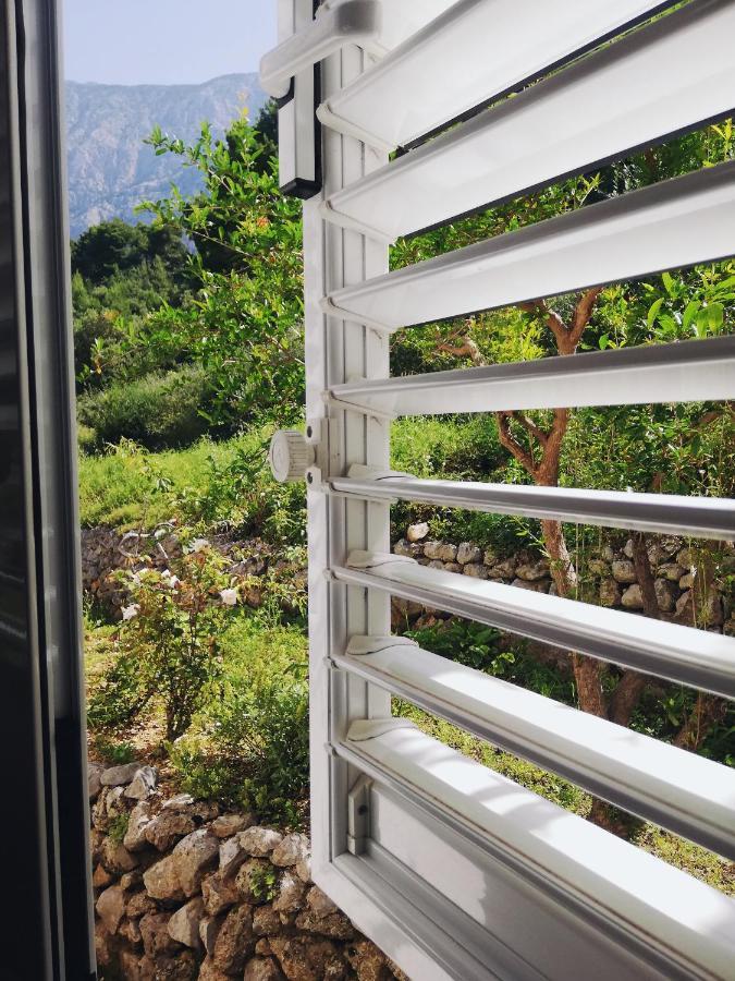 Apartments Aniko Saric Tučepi المظهر الخارجي الصورة